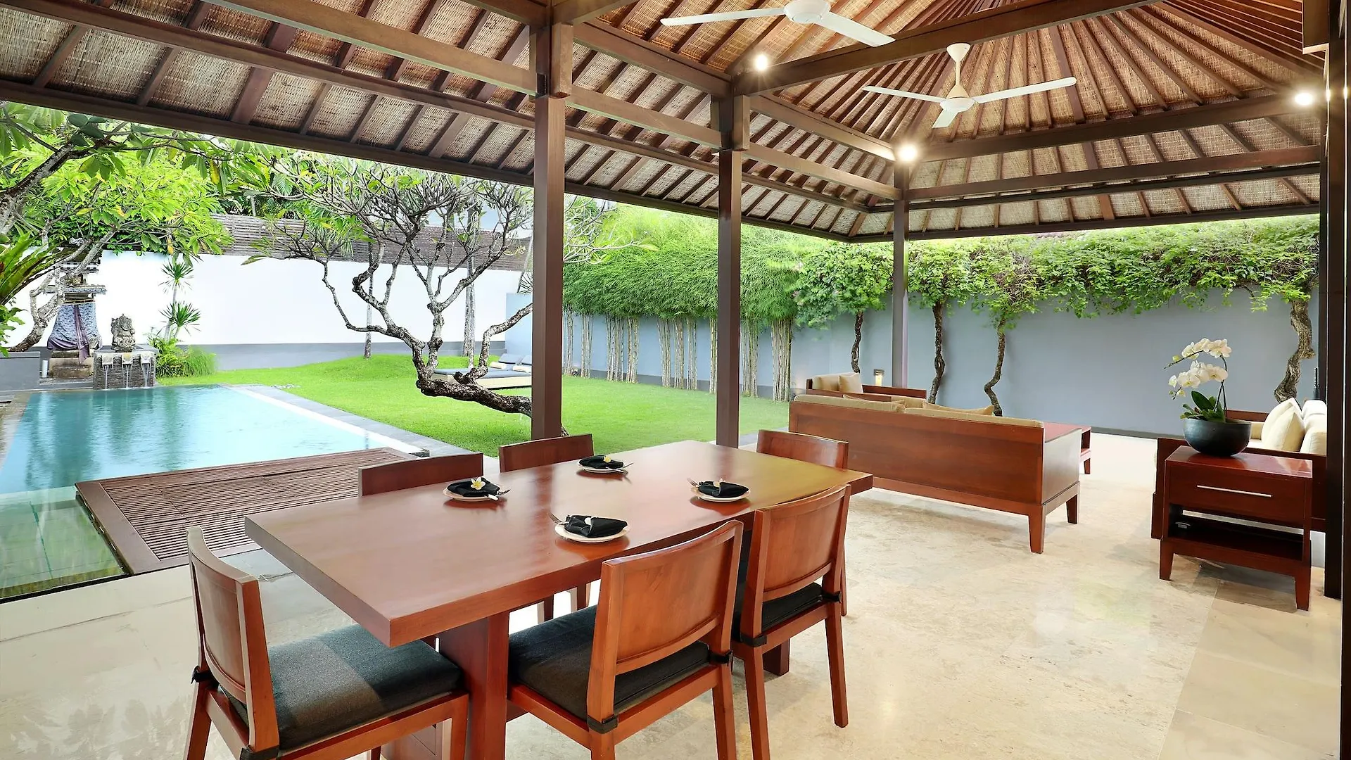 Uma Sapna Villa Seminyak  Indonesia